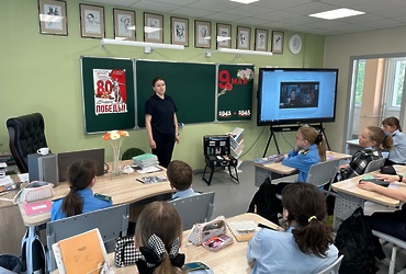 Эксперт‑криминалист ОИМВД России по г.о. Лотошино рассказала  учащимся кадетского класса о своей работе