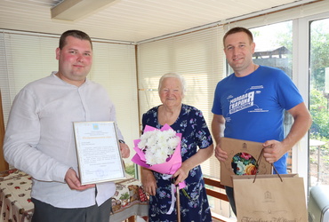 С юбилеем поздравили жительницу деревни Калицино