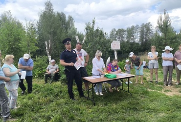 Участковый уполномоченный полиции ОМВД России по г.о. Лотошино  принял участие в сходе граждан