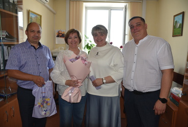 Глава округа поздравила с днем рождения Председателя Контрольно‑счётной палаты