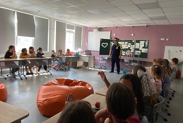 Сотрудники Госавтоинспекции провели информационно пропагандистское мероприятие «Лето с ПДД»