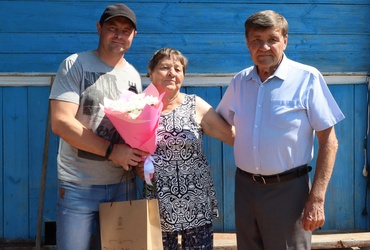 Жительницу деревни Сологино поздравили с юбилеем