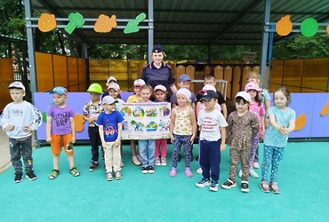 В Лотошине сотрудница полиции провела акцию «Безопасность – это важно!»