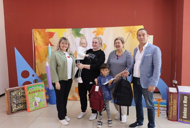 Акция «Собери ребенка в школу» продолжается в Лотошино