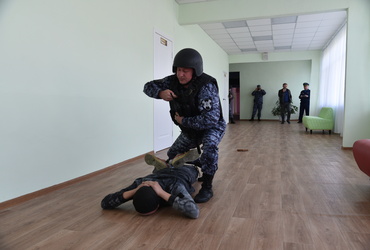 Злоумышленник обезврежен, пострадавших нет: в Ошейкинской школе Лотошинского округа прошли антитеррористические учения