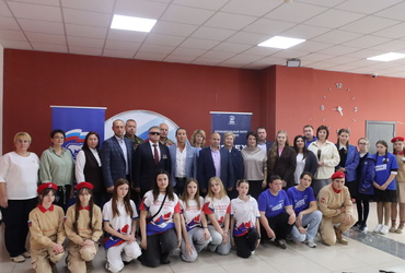 Депутат Мособлдумы Владимир Вшивцев вручил награды победителям «Диктанта Победы» в Лотошино