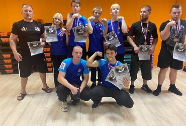 Армлестлеры клуба «Лотошинские медведи» стали первыми на турнире в Твери