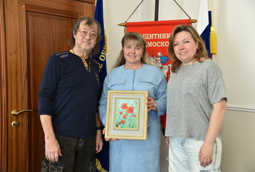 Екатерина Долгасова встретилась с художником Ильясом Айдаровым и обсудила с ним дальнейшее сотрудничество