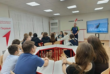 Госавтоинспекторы ОМВД России «Лотошинский» провели профилактические беседы со школьниками