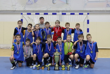 Лотошинские футболисты взяли кубок домашнего турнира