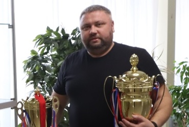 Поздравляем с днем рождения Яшкина Ивана Ивановича, директора МУ ДО «Детско‑юношеская спортивная школа»