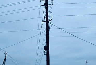 «Россети Московский регион» выявили более 240 тысяч незаконно смонтированных проводов интернет‑связи на ЛЭП