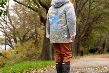 ️ Главное правило: не трогать находку и не пытаться выяснить, что внутри